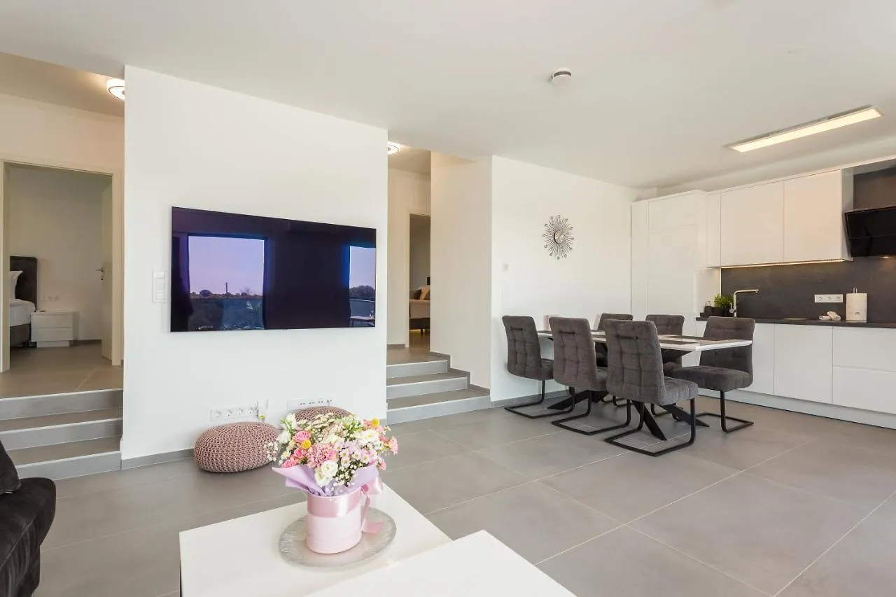 Ps Apartments Пула